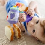 Melissa & Doug Multi-Sensory PB&J Take-Along Clip-On Baby Toy | Sensory Toy for Infants | Developmental Toy for Toddlers | 0+ | Gift for Baby Boys or Baby Girls - Image 3