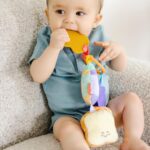 Melissa & Doug Multi-Sensory PB&J Take-Along Clip-On Baby Toy | Sensory Toy for Infants | Developmental Toy for Toddlers | 0+ | Gift for Baby Boys or Baby Girls - Image 4
